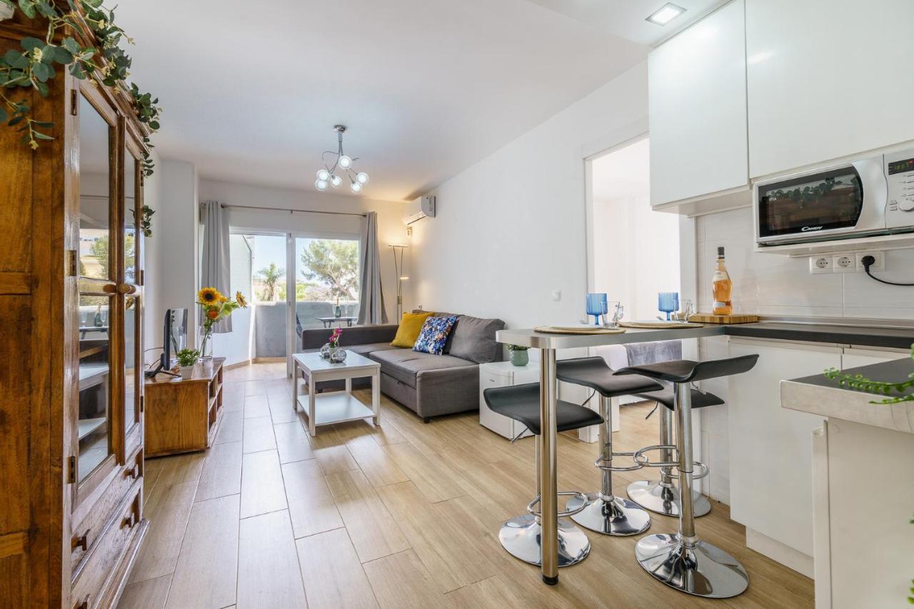 Malagasuite Comfort Home And Pool Торемолинос Екстериор снимка