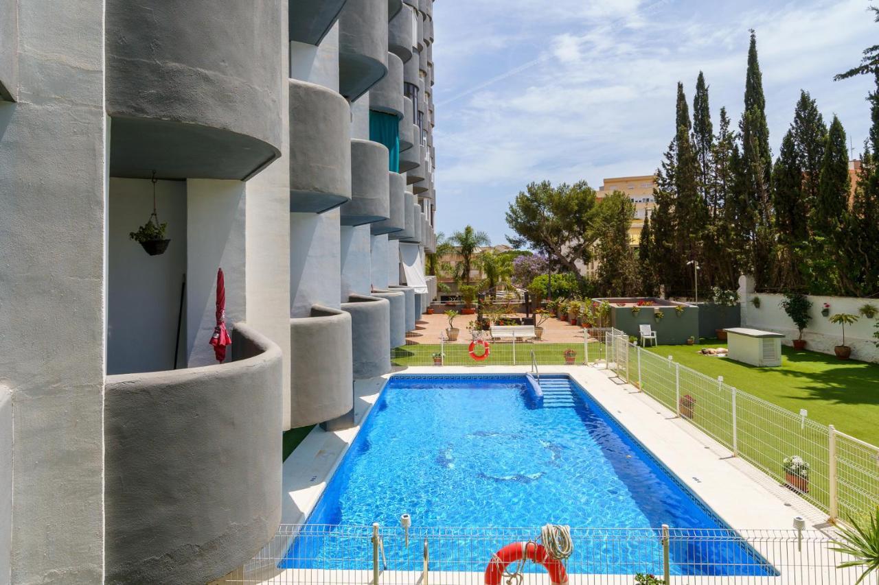 Malagasuite Comfort Home And Pool Торемолинос Екстериор снимка